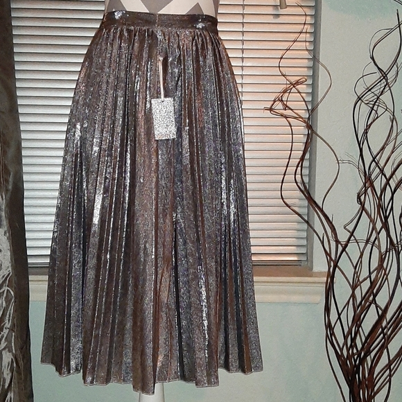 Forever 21 skirt - Picture 3 of 7